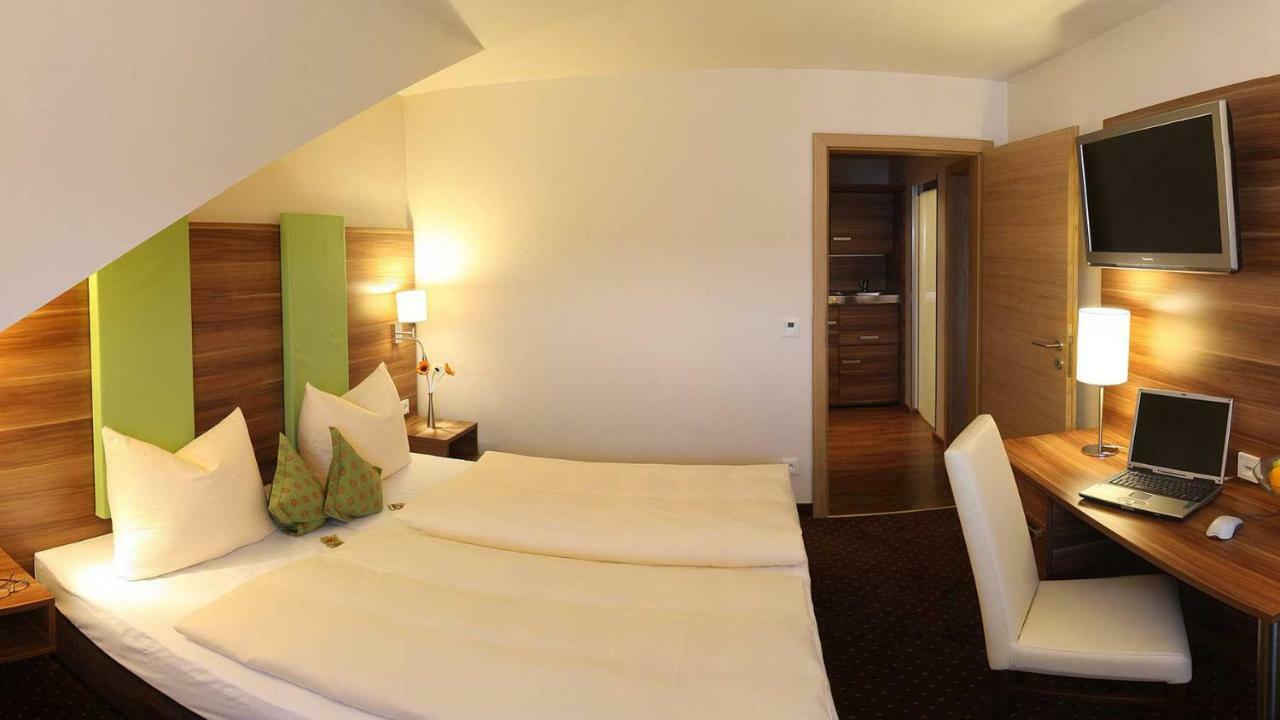Vilstaler Hof Landgasthof & Hotel Rottersdorf Екстер'єр фото